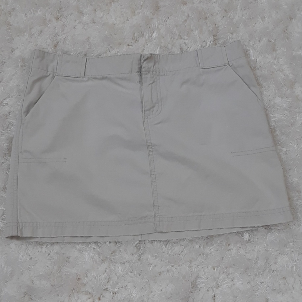 American Eagle khaki chinos skirt Size 4